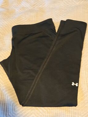 Under Armour Black Cropped Performance Leggings